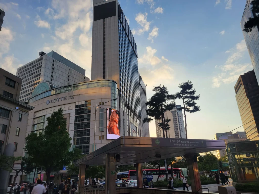 明洞観光の最寄駅は乙支路入口駅