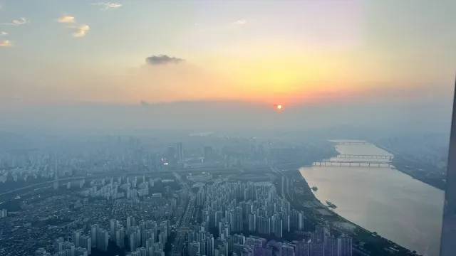 ロッテワールドタワーは危ない施設ではない